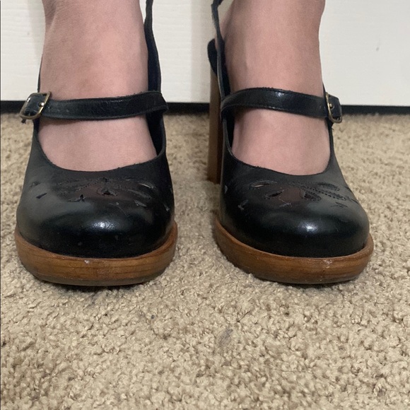 Dr. Sholl’s Leather Black Mary Jane Platform Heels size 8M - Picture 7 of 15